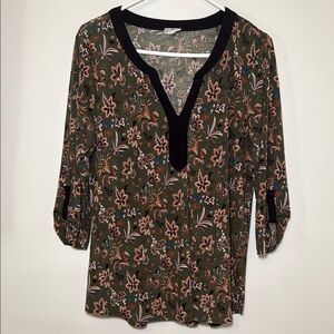 Late August Women’s 3/4 sleeve Floral‎ Blouse Size Large